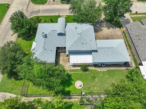 A home in Terrell