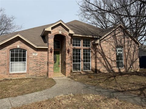 600 W Nash Street Grapevine TX 76051