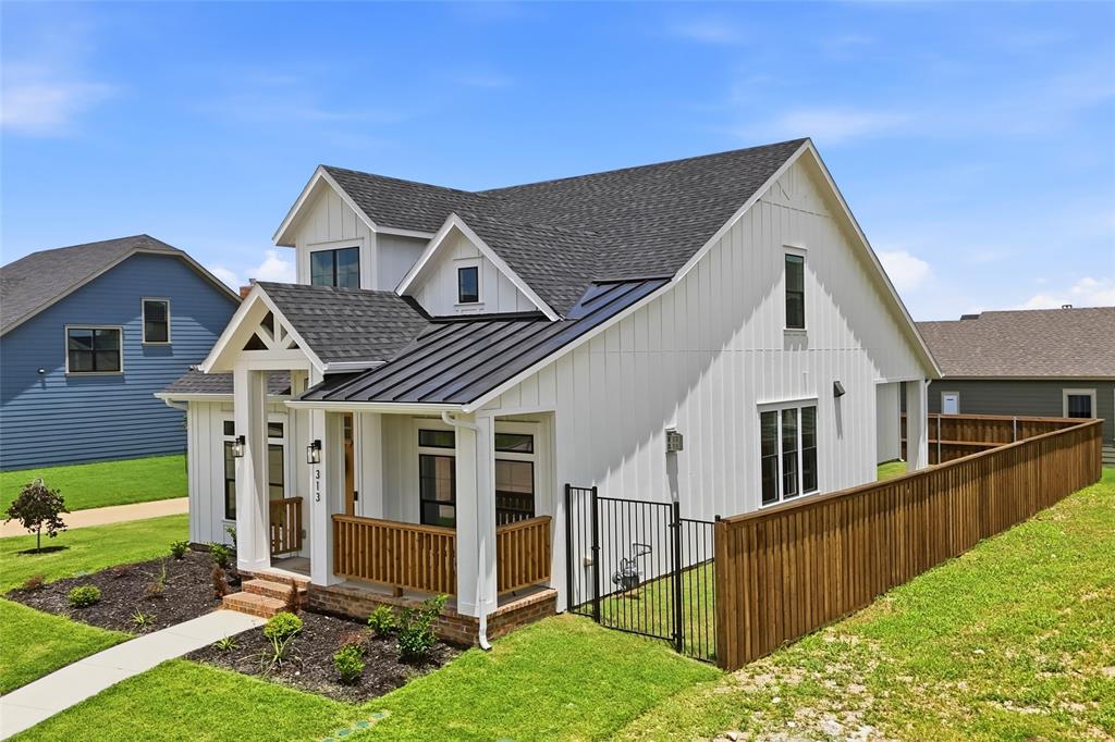 313 Dylan Way