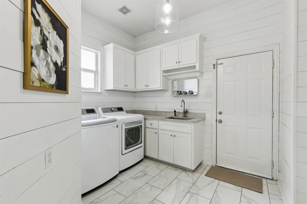 Aly Cat Add - Residential