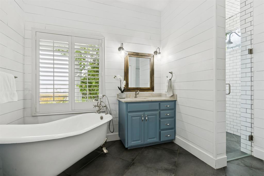 Aly Cat Add - Residential