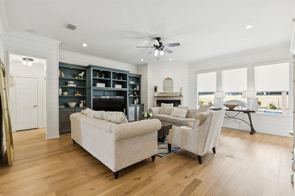 Aly Cat Add - Residential