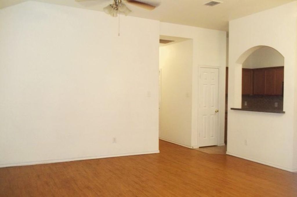 Photo of 1208 Redman Avenue, Mesquite, TX 75149 (MLS # 21062987)