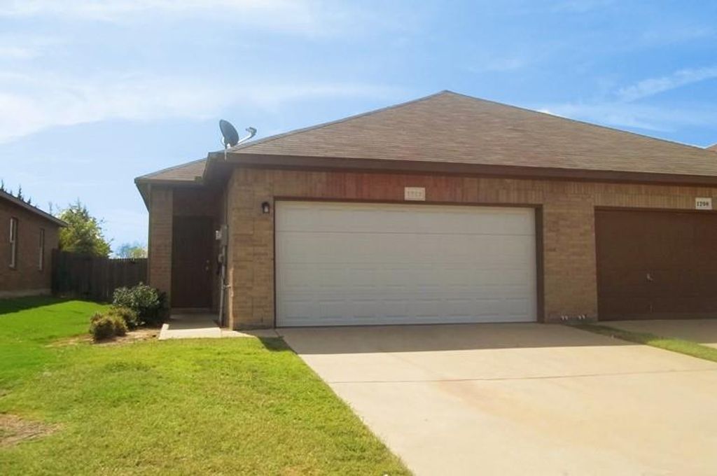 Photo of 1208 Redman Avenue, Mesquite, TX 75149 (MLS # 21062987)