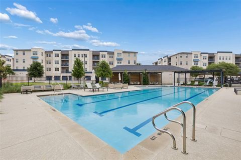 651 N Watters Road 7204 Allen TX 75013