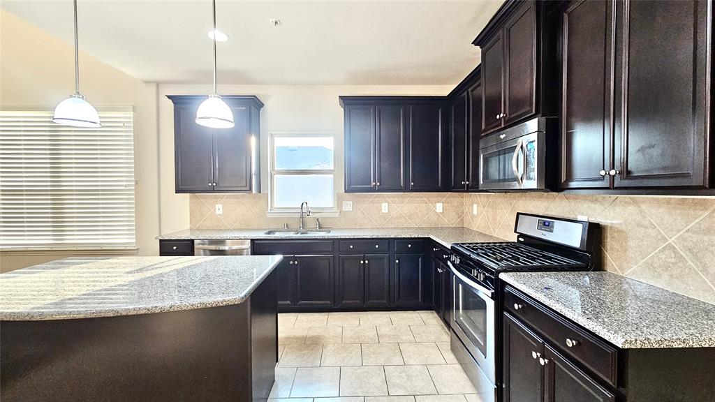 The Manors At Vista Ridge I Ad - Residential Lease