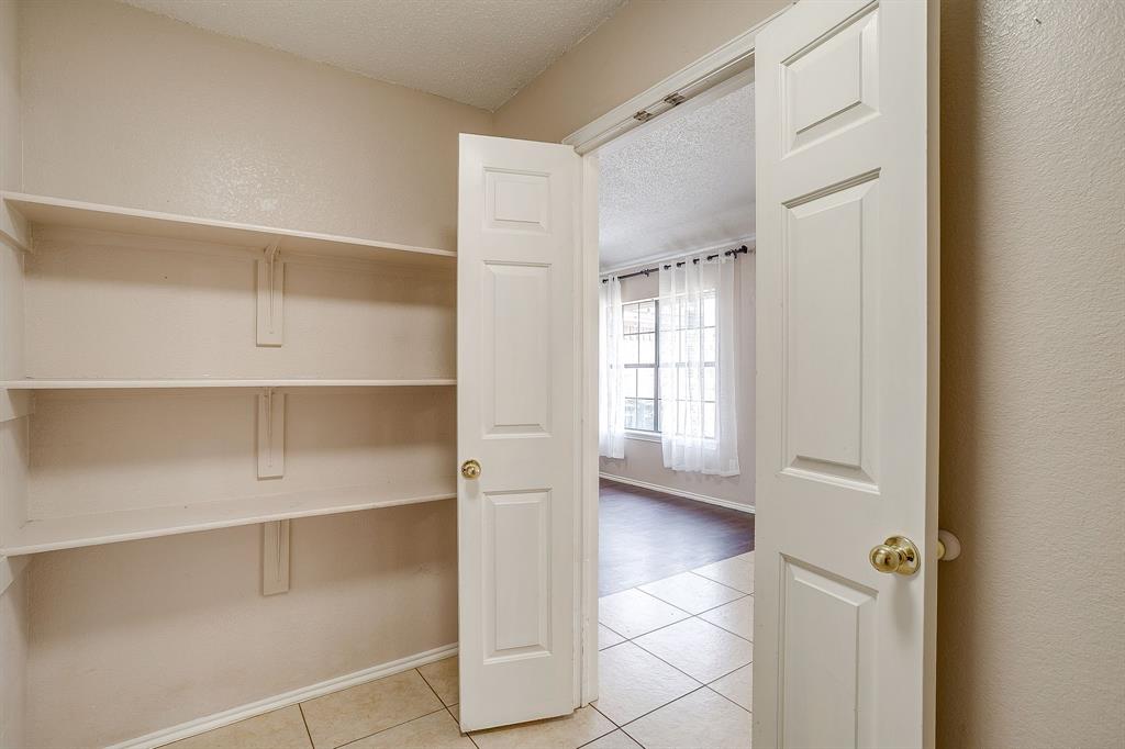 Joshua Plaza - Residential