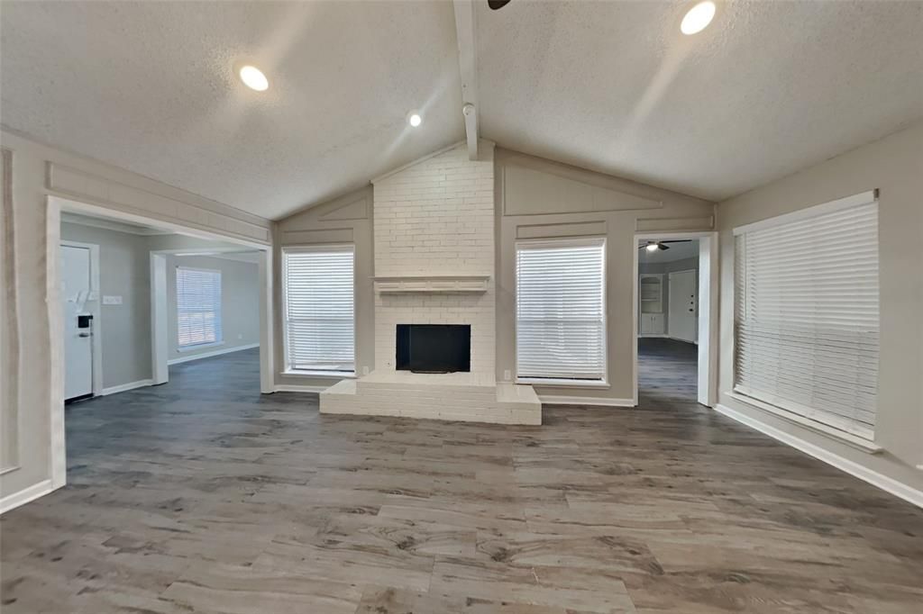 Photo of 3817 Rochelle Drive, Arlington, TX 76016 (MLS # 21138977)