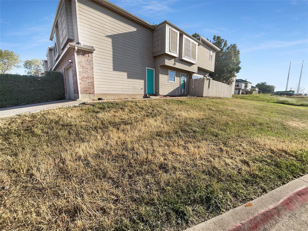 Newport Village At Trinity - Residential