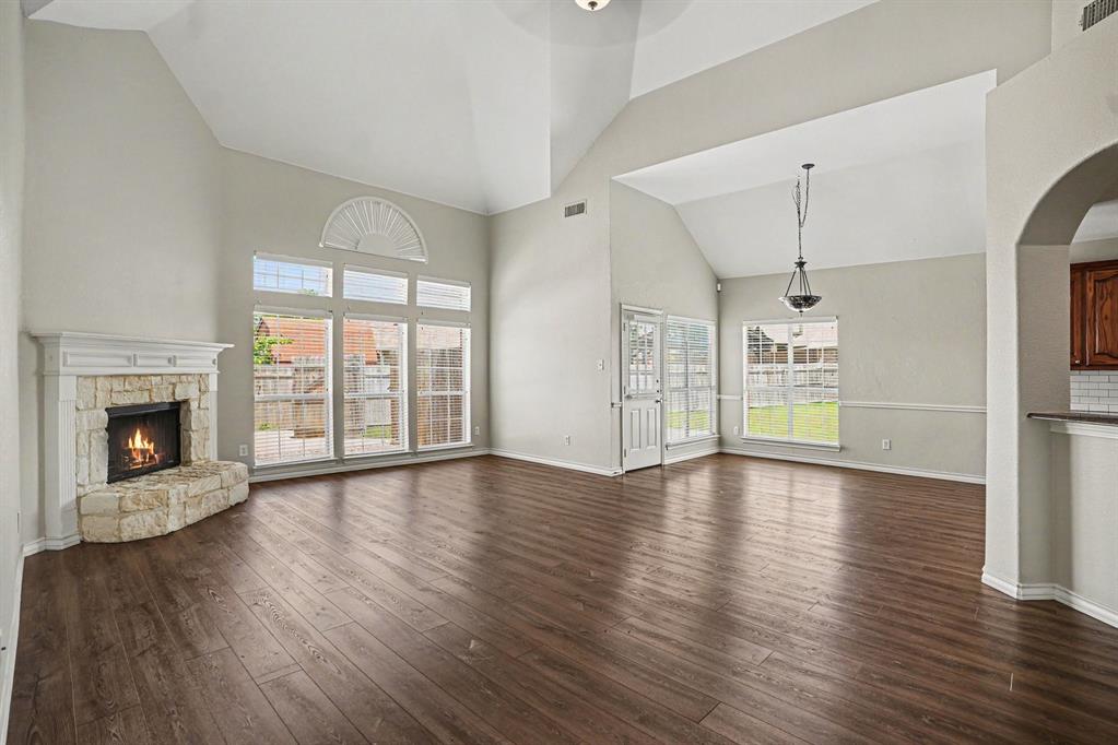 1105 Blaze Court