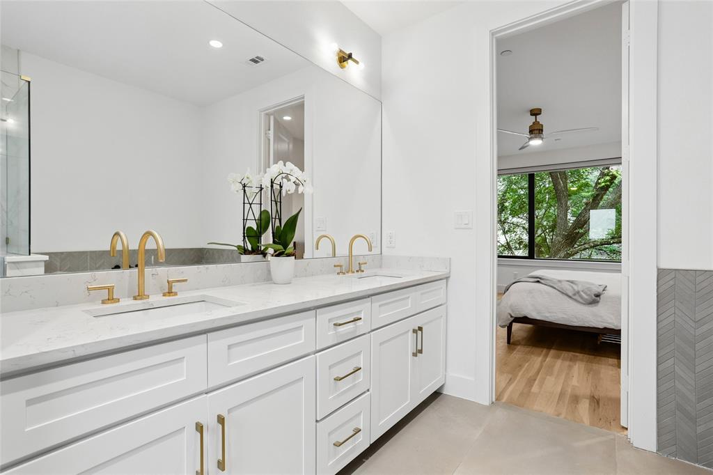 Reagan Street Townhomes - Residential