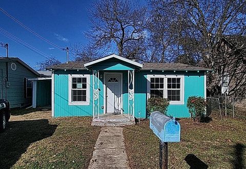 108 Monroe Street Cleburne TX 76033