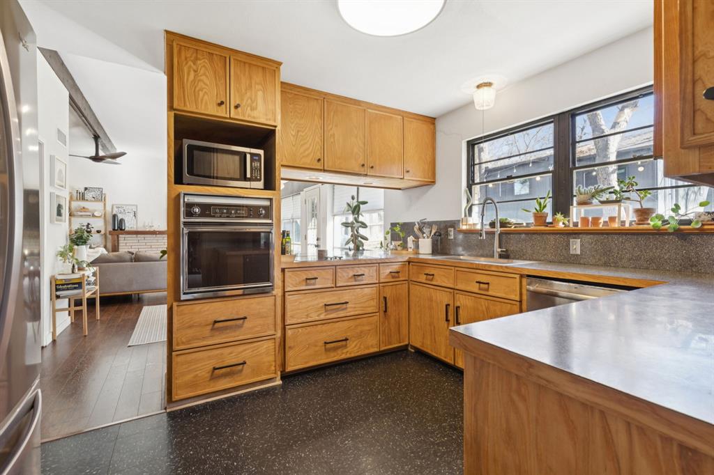 Lake Gardens - Residential