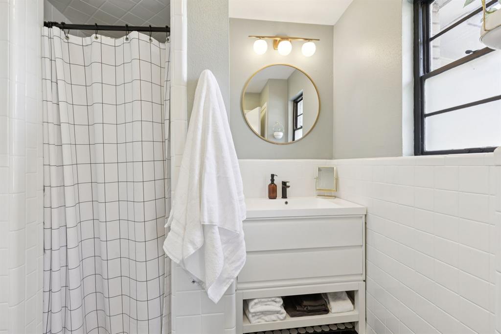 Lake Gardens - Residential