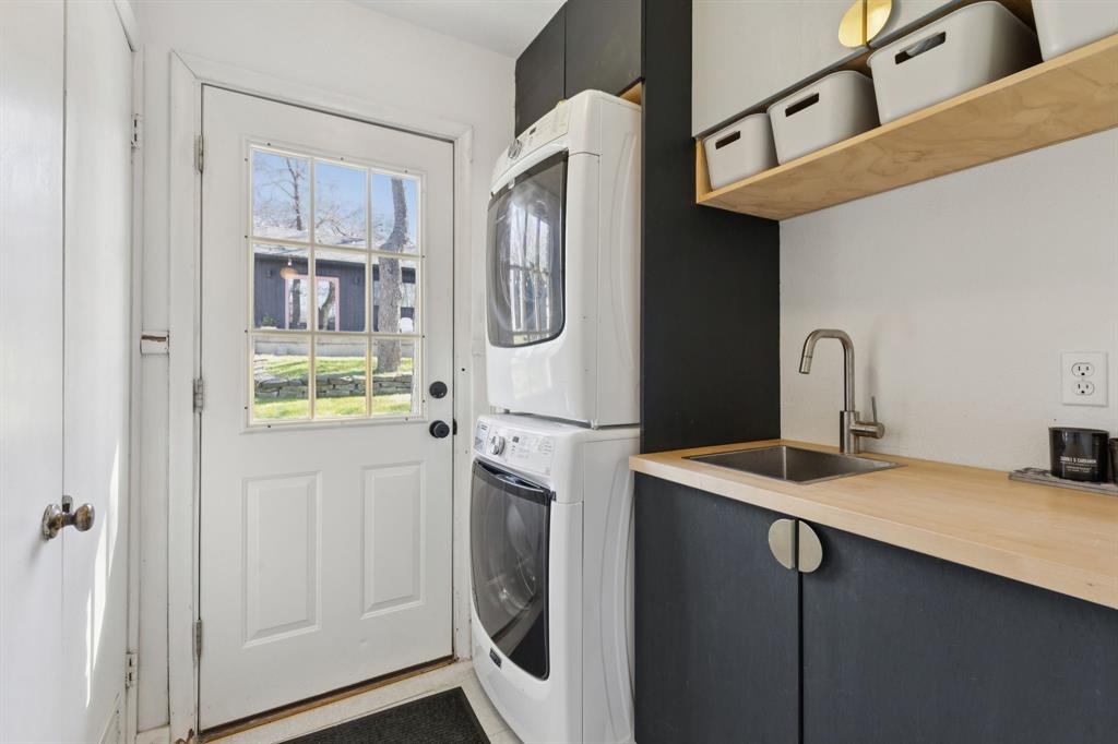 Lake Gardens - Residential