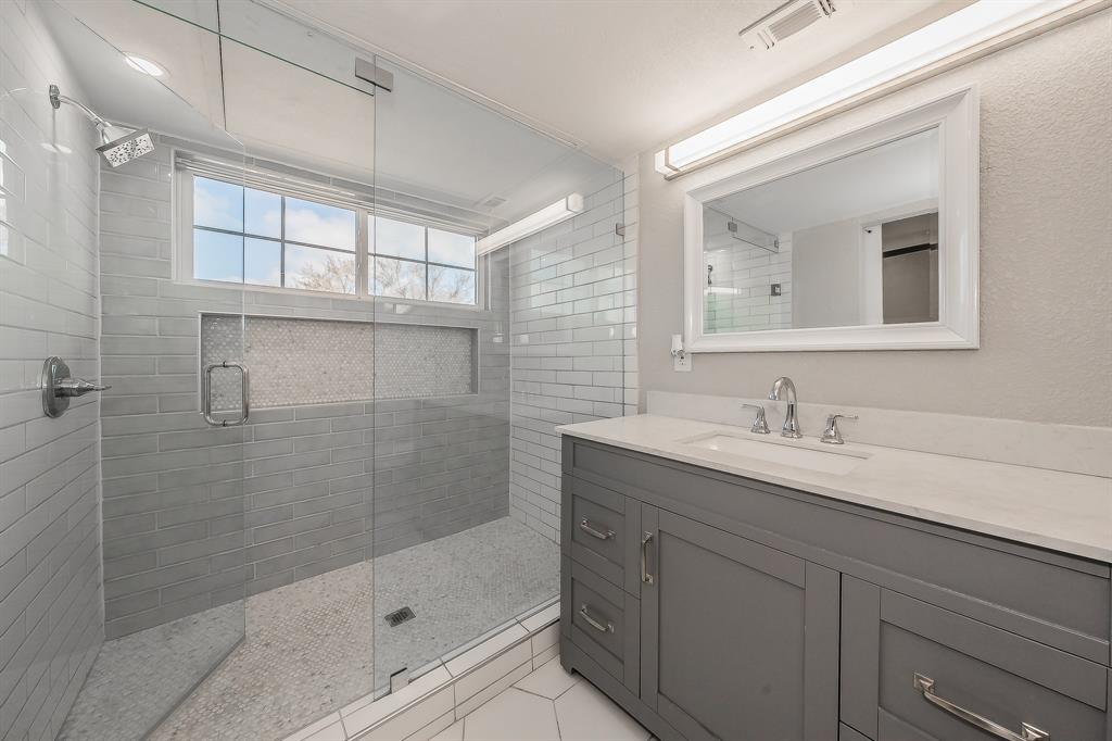 Ashton Square Condo - Residential