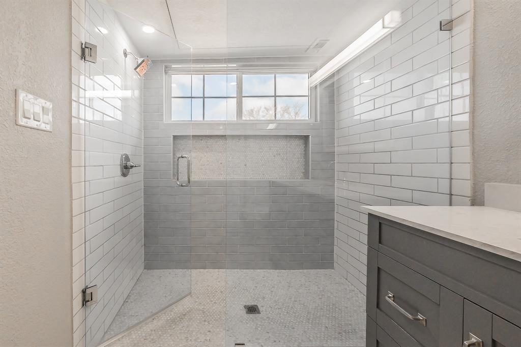 Ashton Square Condo - Residential