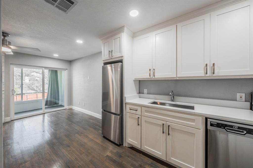 Ashton Square Condo - Residential