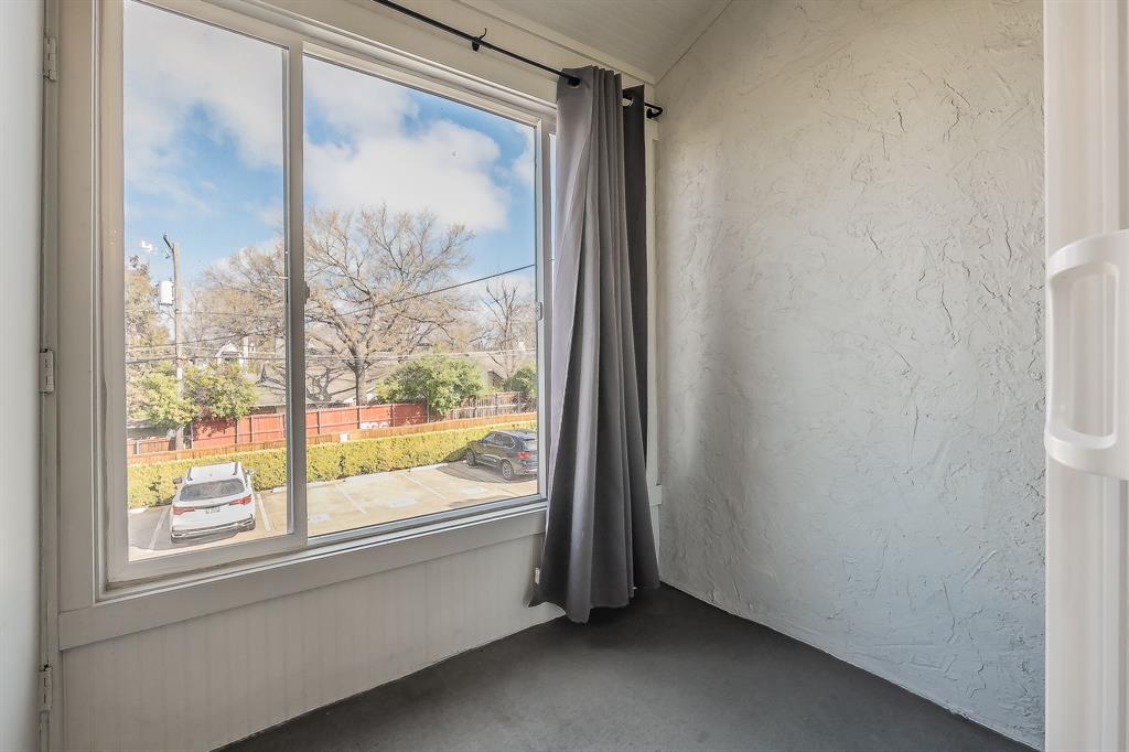 Ashton Square Condo - Residential