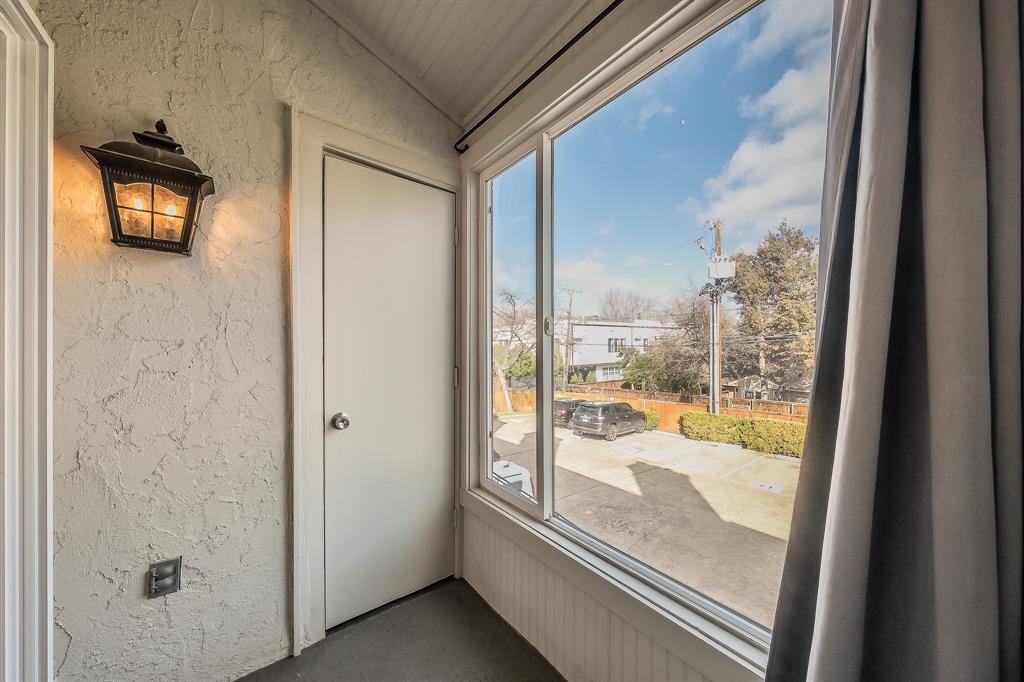 Ashton Square Condo - Residential