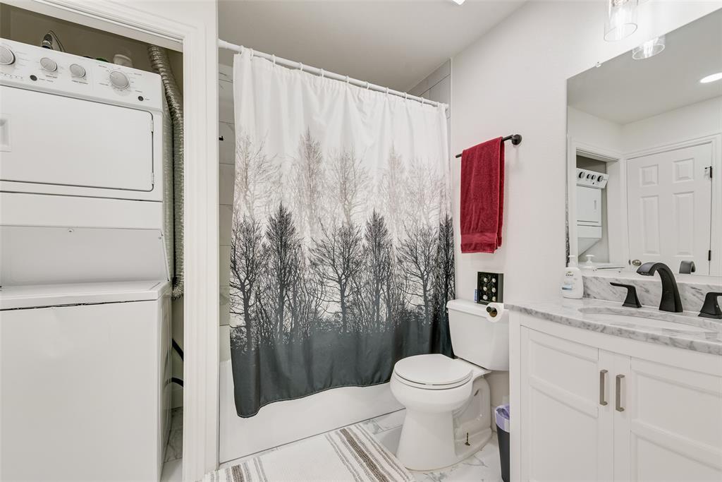 Collin Square Ph I - Residential