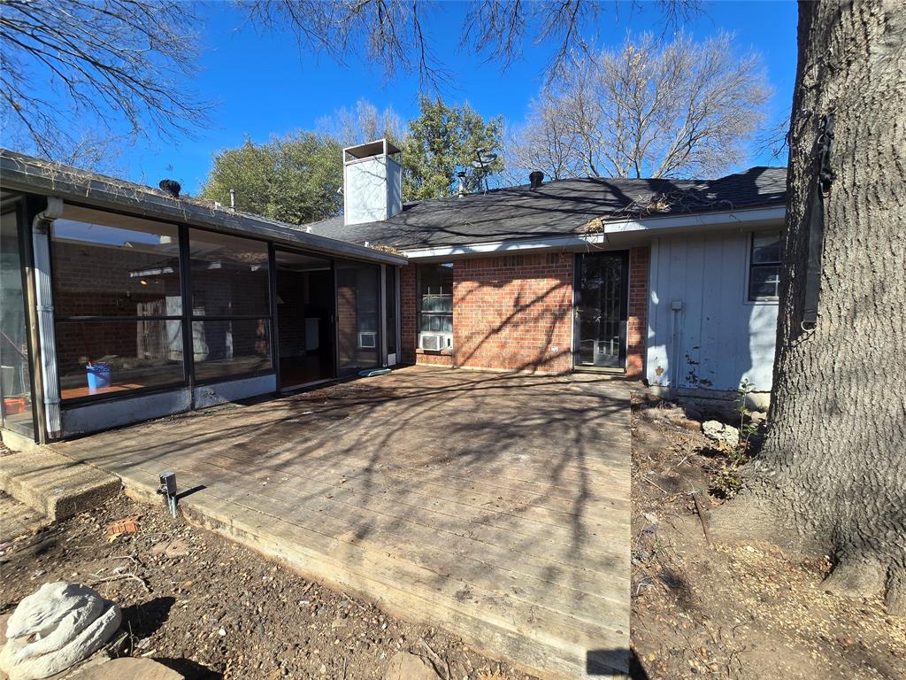 1202 Fawn Ridge Drive