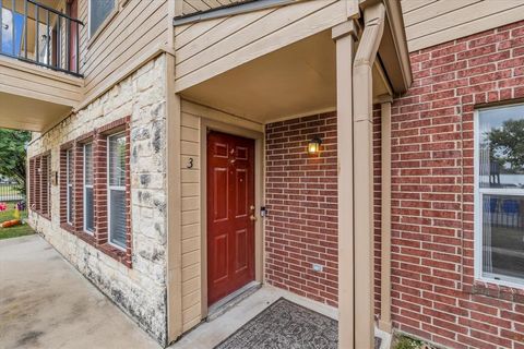 Photo of 1401 Bagby Avenue #3, Waco, TX 76706 (MLS # 21099003) Photo of 1401 Bagby Avenue #3, Waco, TX 76706 (MLS # 21099003)