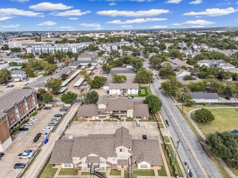 Tiny photo for 1401 Bagby Avenue #3, Waco, TX 76706 (MLS # 21099003)