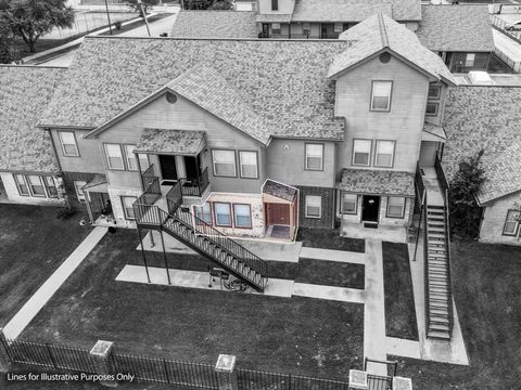 Tiny photo for 1401 Bagby Avenue #3, Waco, TX 76706 (MLS # 21099003)