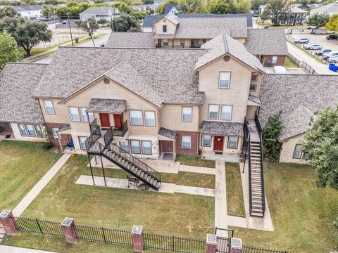 Tiny photo for 1401 Bagby Avenue #3, Waco, TX 76706 (MLS # 21099003)
