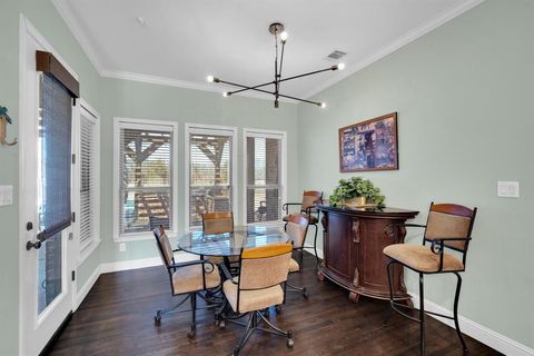 Tiny photo for 127 Sullivan Way, Waxahachie, TX 75167 (MLS # 21194937)