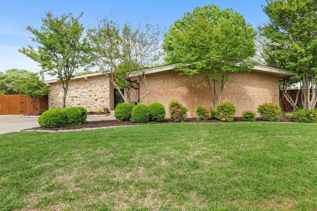 2843 Bay Meadows Circle
