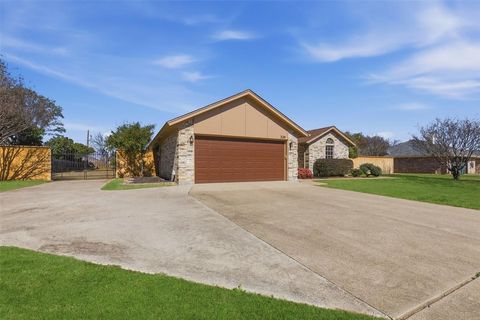 320 Randy Road Roanoke TX 76262