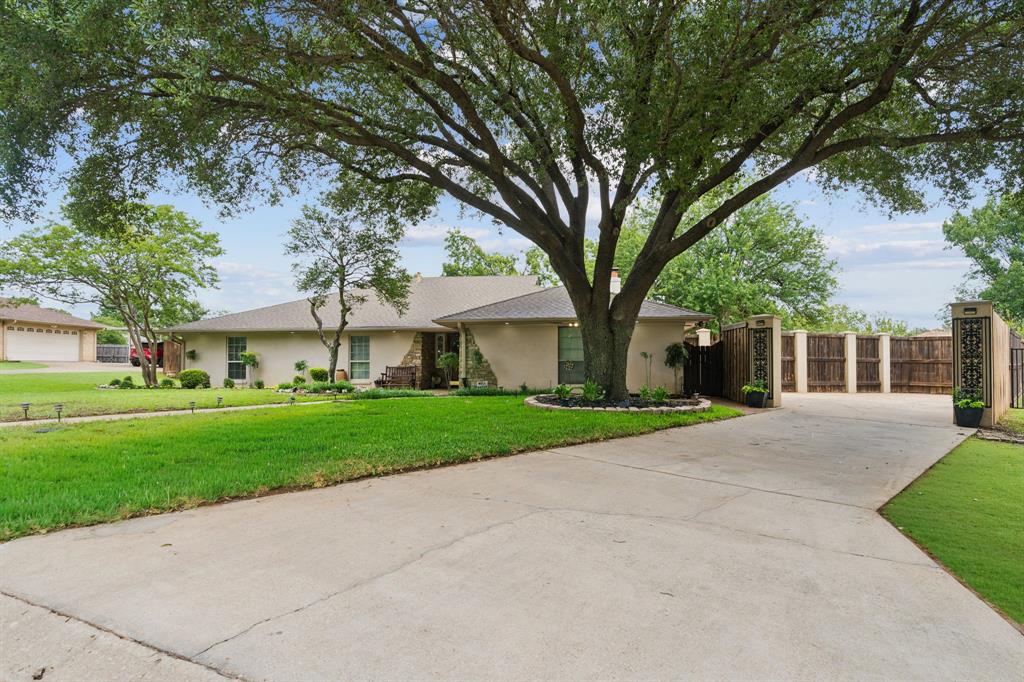 582 Perro Place