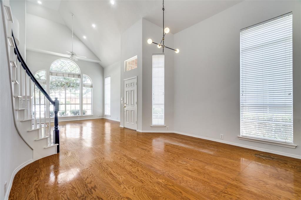 3933 Creek Crossing Drive
