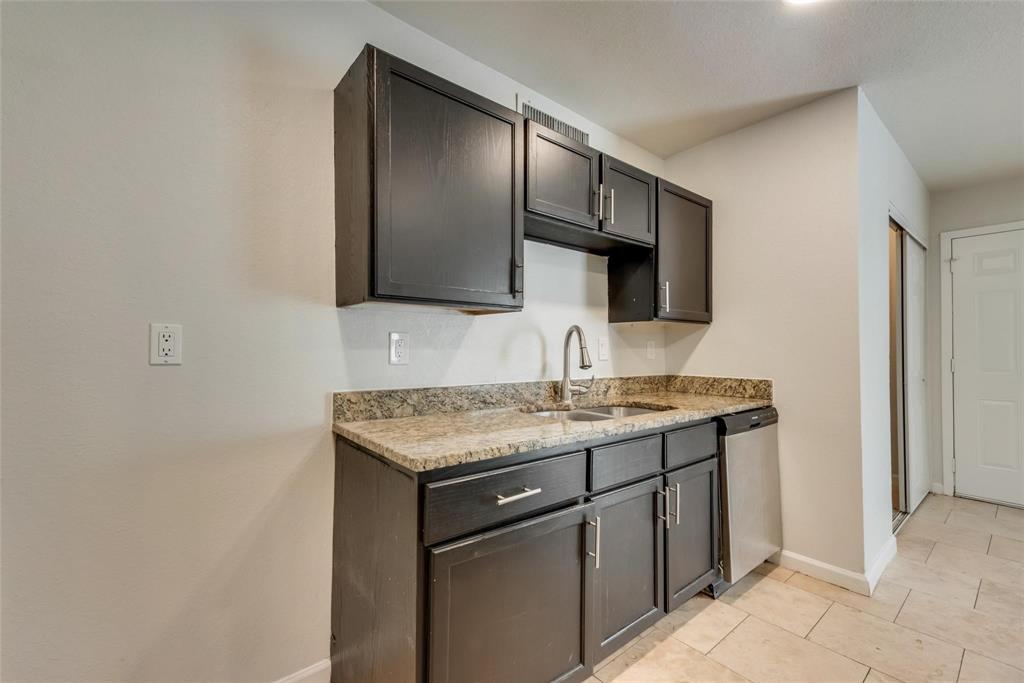 Colony 11 - Residential Lease