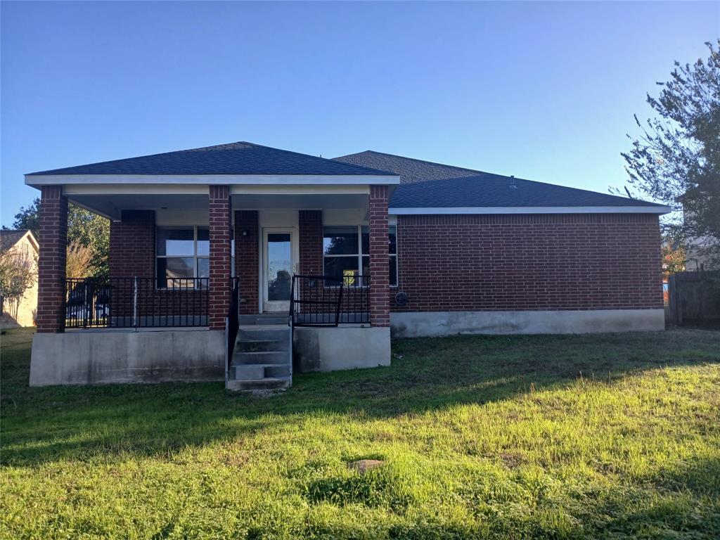 White Rock Estates Ph One - Residential