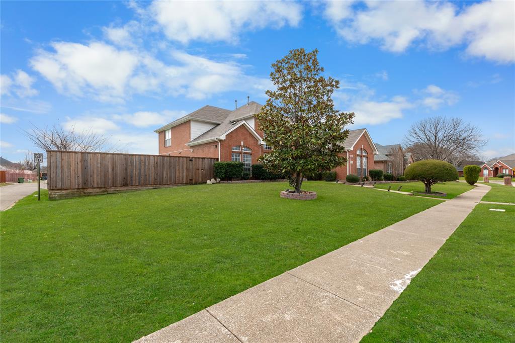 2110 Oak Forest Drive