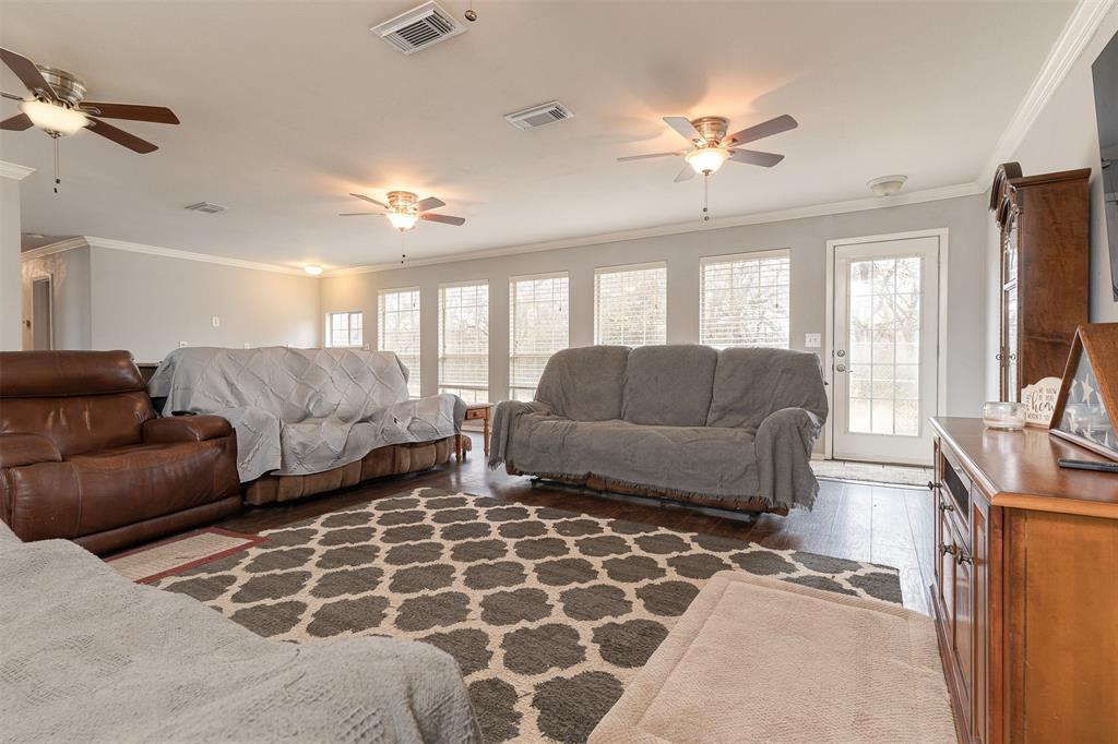 4013 Black Oak Drive