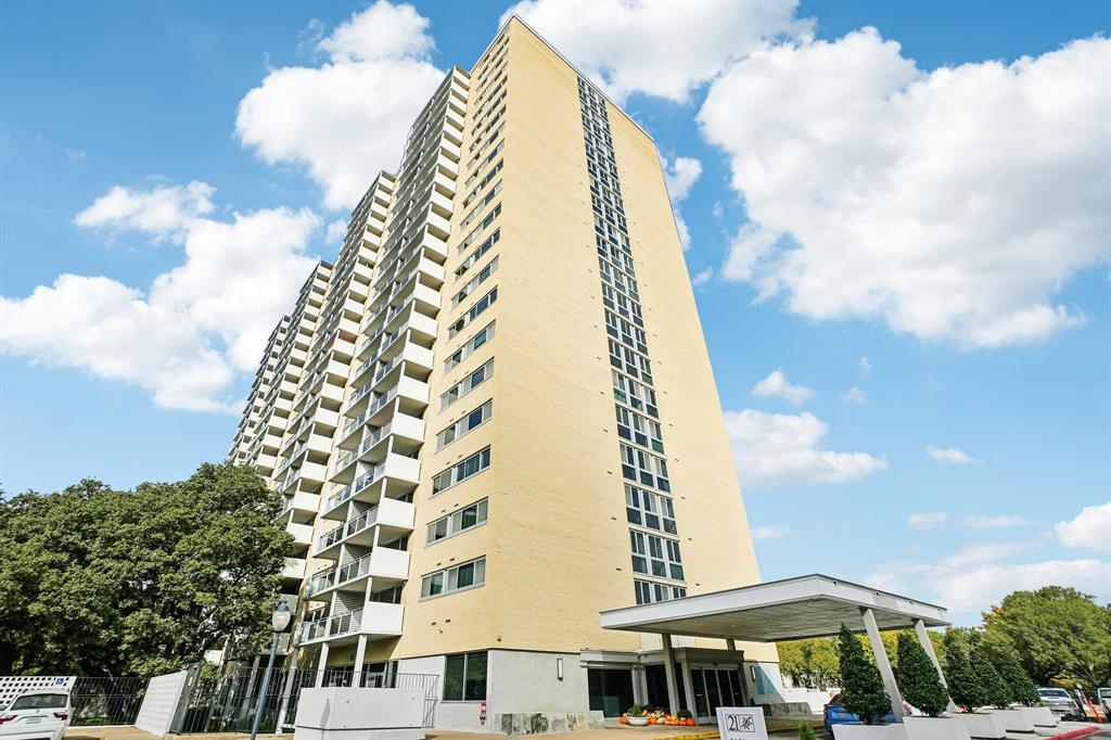 Twenty 1 Turtle Crk Condo - Residential