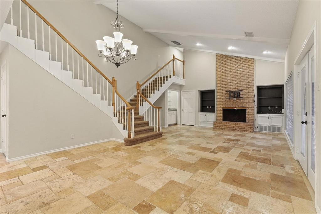 Fort Worth, Texas 76107, United States, 4 Bedrooms Bedrooms, ,3 BathroomsBathrooms,Residential,Pending,104088