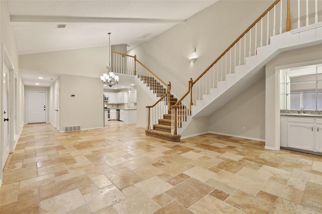 Fort Worth, Texas 76107, United States, 4 Bedrooms Bedrooms, ,3 BathroomsBathrooms,Residential,Pending,104088