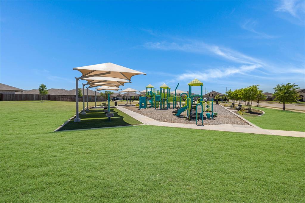 TRAILS OF ELIZABETH CREEK - Residential