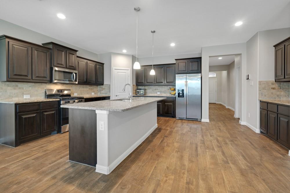 TRAILS OF ELIZABETH CREEK - Residential