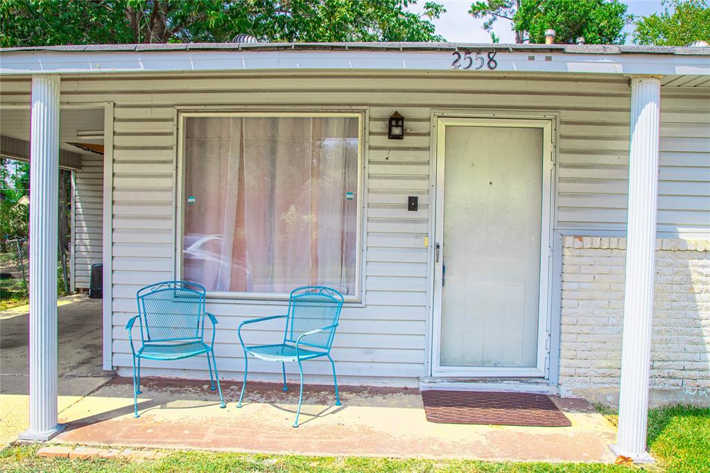 2558 Crape Myrtle Street