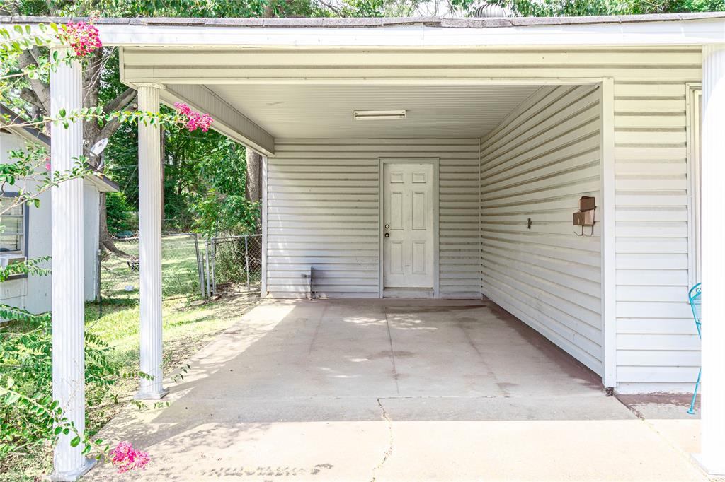 2558 Crape Myrtle Street