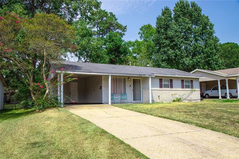 2558 Crape Myrtle Street Shreveport LA 71118