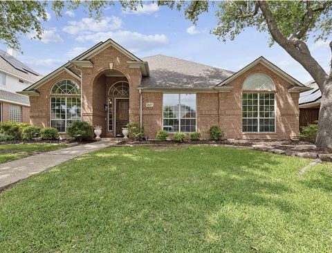 3927 Walden Way Dallas TX 75287