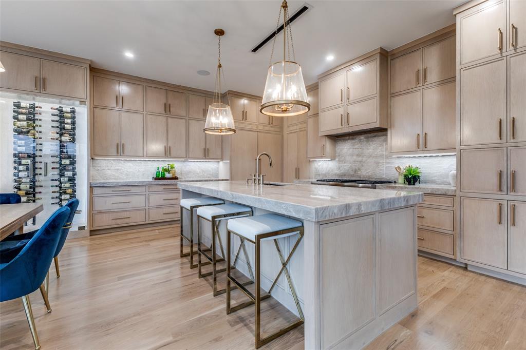 GASTON TERRACE - Residential