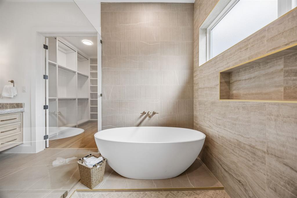 GASTON TERRACE - Residential